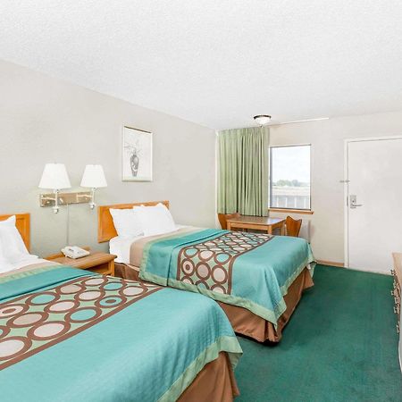 Budgetel Inn & Suites บัทเลอร์ ภายนอก รูปภาพ